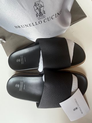 Sandali Brunello Cucinelli in pelle di lusso