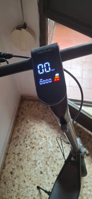 Patinete eléctrico en perfecto estado