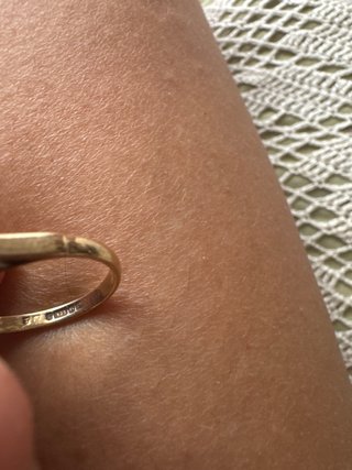 Anillo oro y coral ovalado