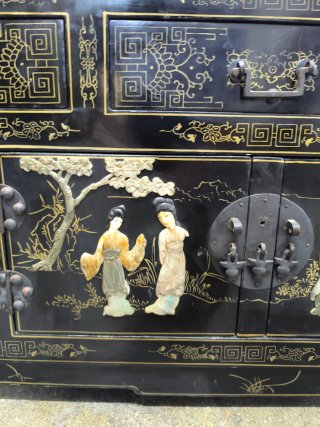 Aparador oriental.  Auxiliar Negro. Vintage