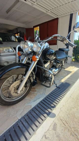 Honda  Acepto cambio por scooter 300c o superior.