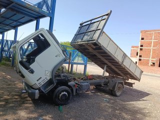 Nissan Cabstar 2006
