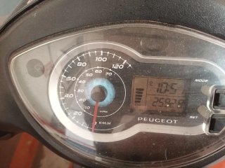 Peugeot Tweet 125cc Scooter 2014