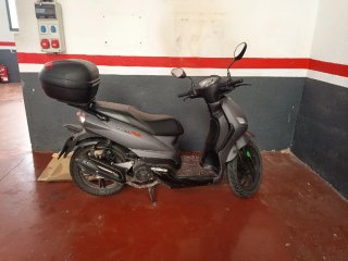 Peugeot Tweet 125cc Scooter 2014