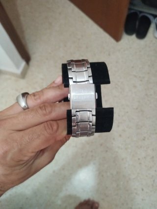 Reloj Lotus Plata y Morado