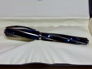 Pluma Visconti Divina Elegance