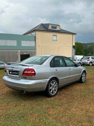 Volvo S40 2001