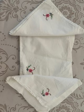 Servilletas de tela bordadas florales