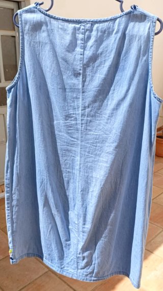 Vestido vaquero fino bordado Pilar Prieto