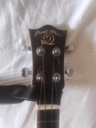 Ukelele tenor SNAIL SUT-M2 en perfecto estado!