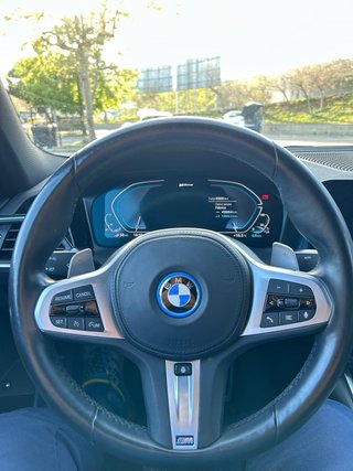 BMW 330e M SPORT