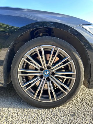 BMW 330e M SPORT