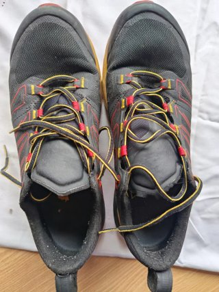 Zapatillas La Sportiva Negras Rojo Amarillo