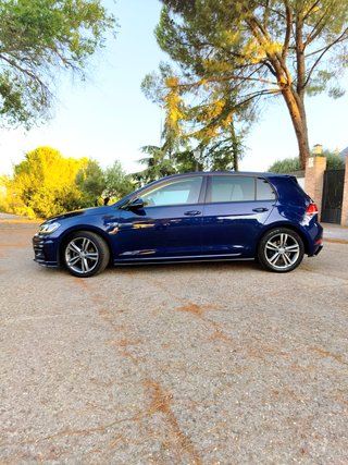 VOLKSWAGEN GOLF 2.0 TDI DSG R-Line
