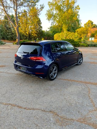 VOLKSWAGEN GOLF 2.0 TDI DSG R-Line