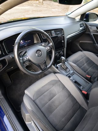 VOLKSWAGEN GOLF 2.0 TDI DSG R-Line