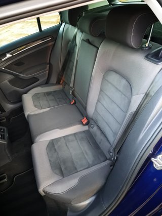 VOLKSWAGEN GOLF 2.0 TDI DSG R-Line