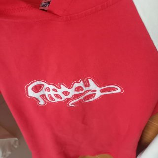 Camiseta Roxy Manga Larga Roja y Blanca