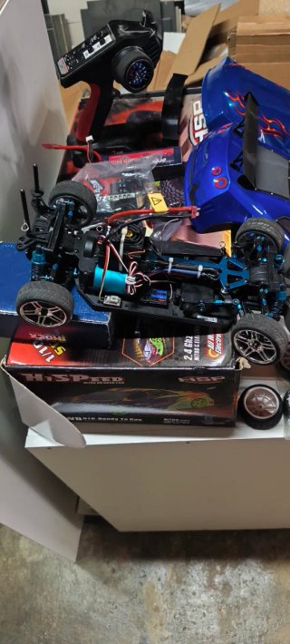 Coche eléctrico  4x4 HSP a escala 1/10 2 carroceri
