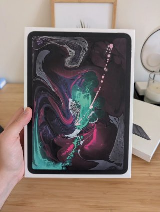 iPad Pro 11 di Apple con Apple Pencil e custodia