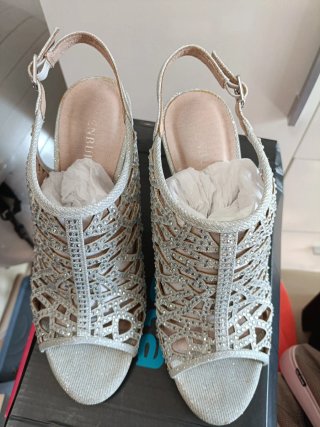 Zapatos de fiesta plateados talla 40