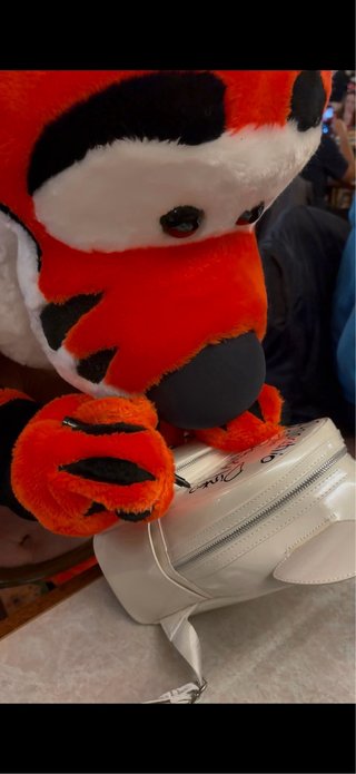 Mochila Loungefly Firmada personajes Disney