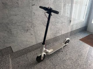 Patinete Eléctrico Xiaomi M365