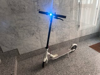 Patinete Eléctrico Xiaomi M365