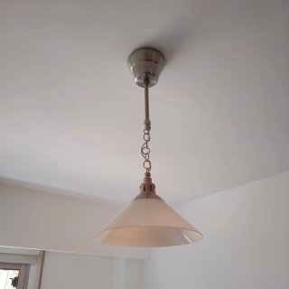 Lámpara colgante Ikea gris y blanca