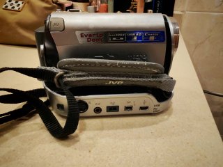 Videocámara JVC Everio 60GB HD Hybrid