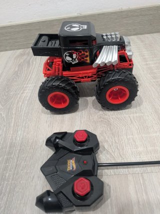 Coche teledirigido Hot Wheels