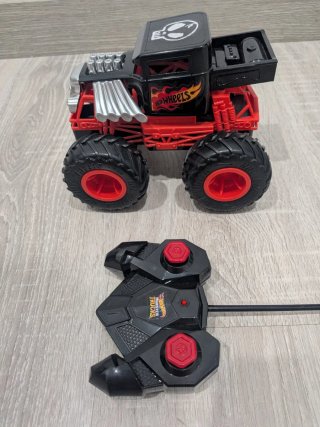 Coche teledirigido Hot Wheels