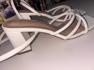 Tacones blancos tiras finas