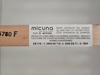Cuna Micuna blanca con ruedas