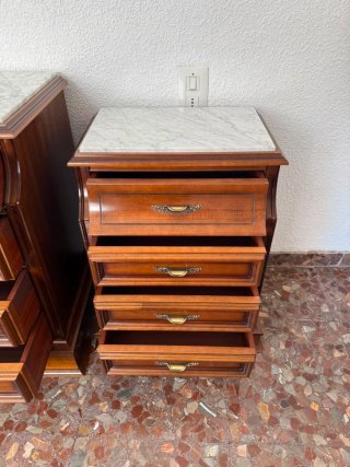 Cómoda y 2 Mesitas de Noche Madera