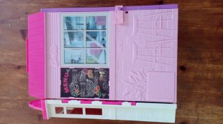 Restaurante Barbie con accesorios y muñeca