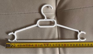 Lote 21 perchas.  Para ropa pequeña.  3 colores