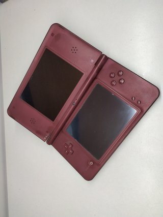 Nintendo DSi XL Granate Defectuosa (LEED TODO)