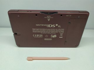 Nintendo DSi XL Granate Defectuosa (LEED TODO)