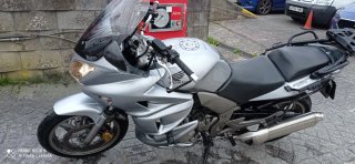 Honda Plata  con Maletas