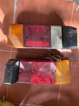 Pilotos Seat 127 Pareja Izq/Der