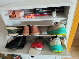 Zapatero blanco de madera