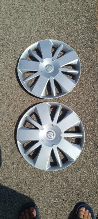 2 Tapacubos Nissan 14 pulgadas