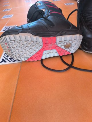 Botas Snowboard Burton Negras y Rojas