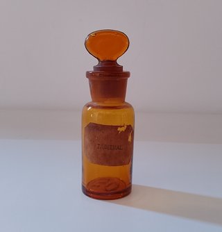 Bote de farmacia antiguo 12cm. con etiqueta