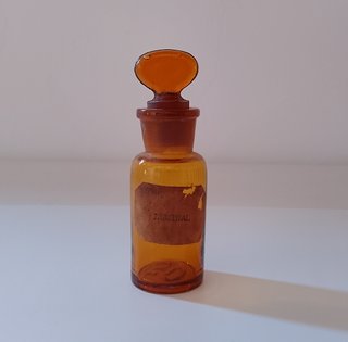 Bote de farmacia antiguo 12cm. con etiqueta