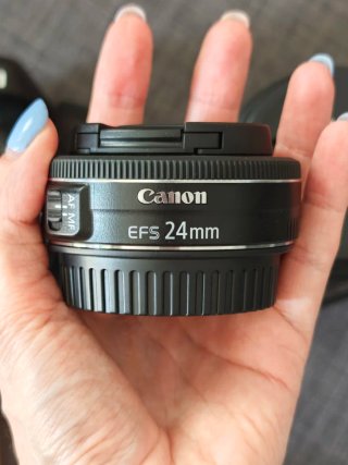 Canon EOS 80D + 3 obiettivi + batteria