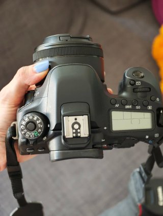 Canon EOS 80D + 3 obiettivi + batteria