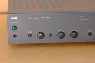Amplificador NAD 304 Stereo Integrado