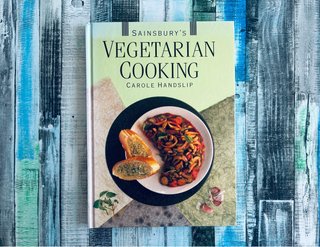 Sainsburys Vegetarian Cooking 1990 Carole Handslip